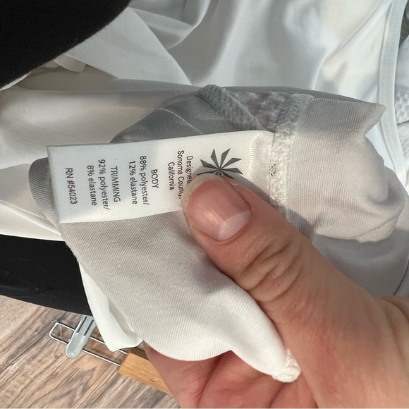 athleta lightspeed short sleeve tee white - Picture 6 of 8